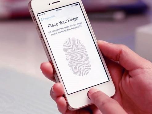 Phone5S指紋認證安全？黑客已攻破