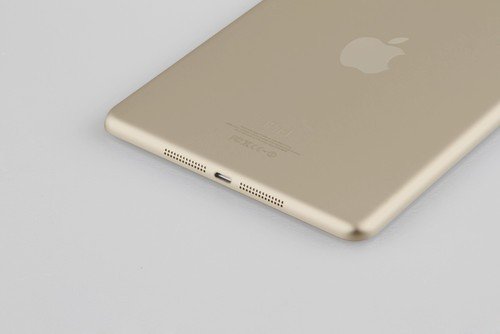 土豪金版iPad mini 2泄露 或?qū)⑴銩7處理器