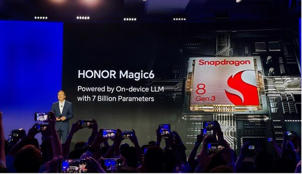 荣耀Magic6系列将搭载骁龙8 Gen 3移动平台，支持70亿参数端侧AI大模型